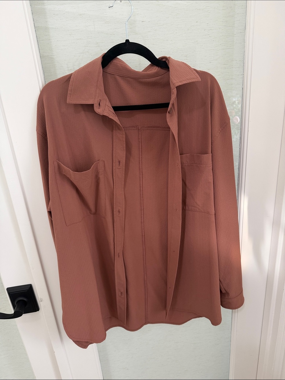 ALO Yoga Dreamscape Button-Down Shirt in chestnut